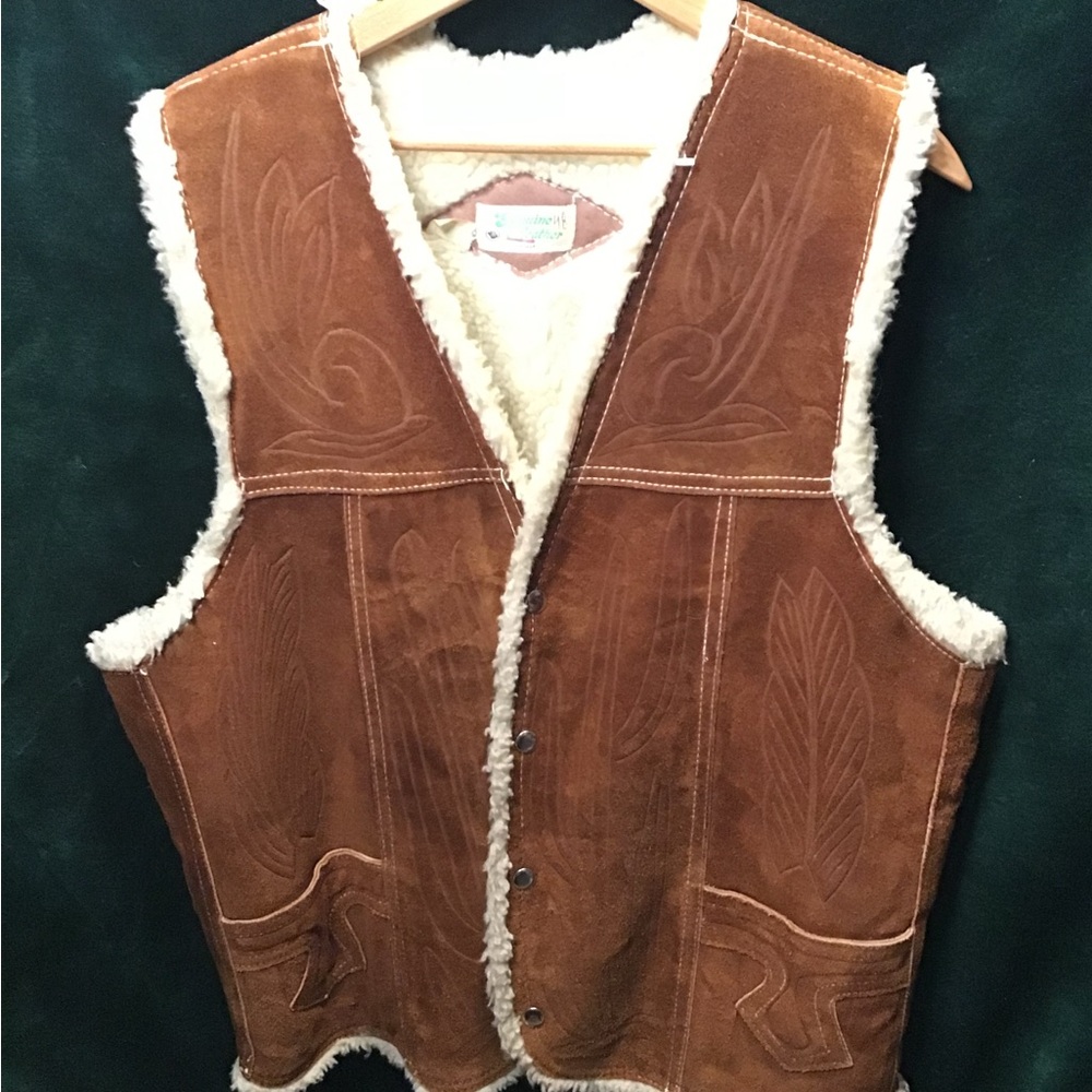 Vintage Genuine Sherpa Lined Suede Vest Hand stitched Desert/horse design
